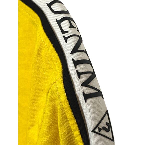 Guess Loss Angeles Yellow Hyatt Logo Question Mark Tape Tee Shirt Mens Medium M - Picture 2 of 7